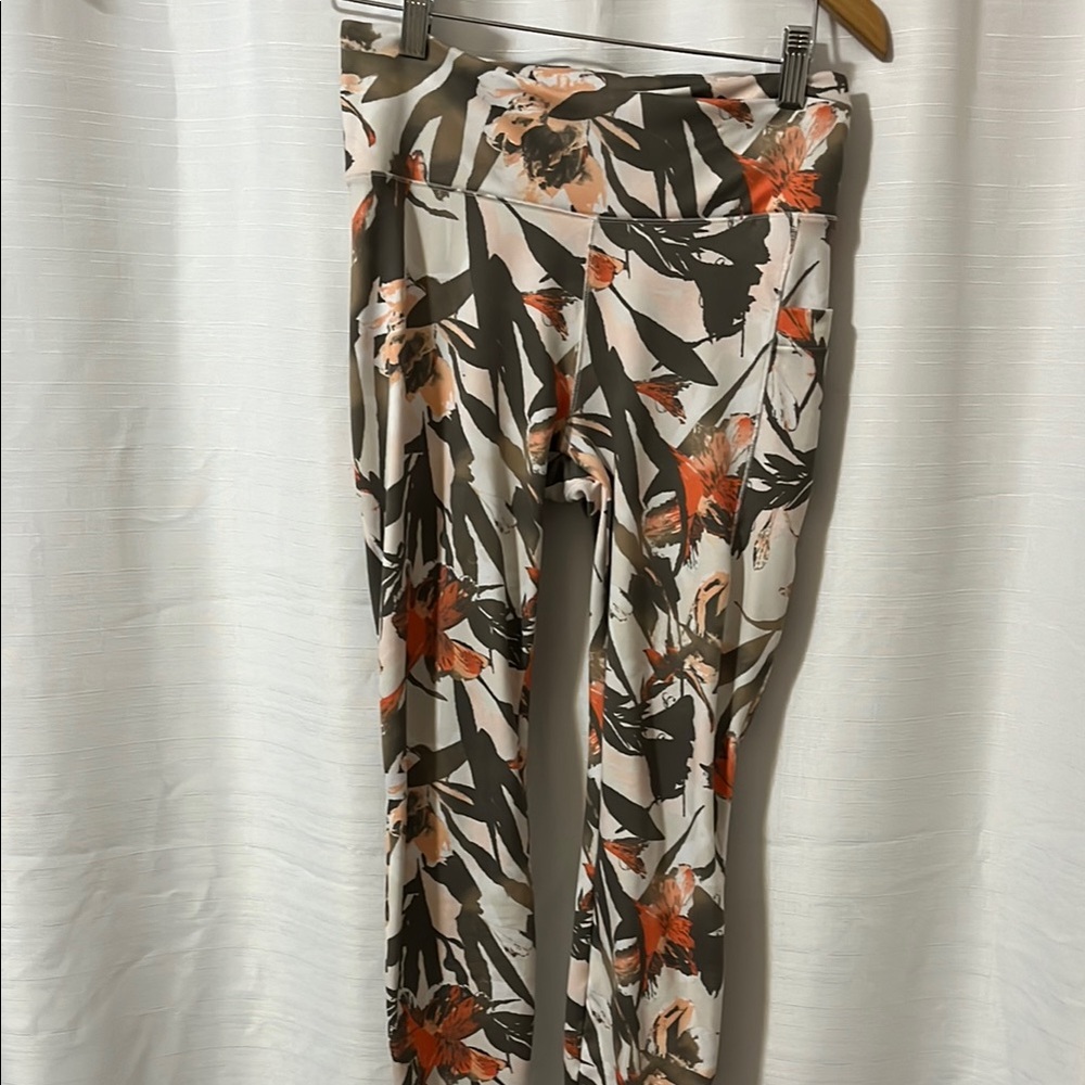 Columbia Cream and Orange Leggings with Lightweight Fabric